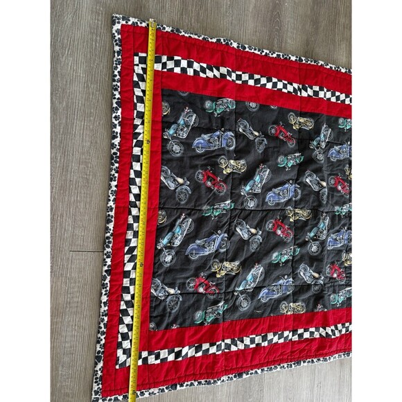 Amazon.com: 32Ft Red Black White Checkered Racing Car Party  Handmade Motorcycle Checkered Racing Baby Patchwork Quilt Wall Hanging Red Black